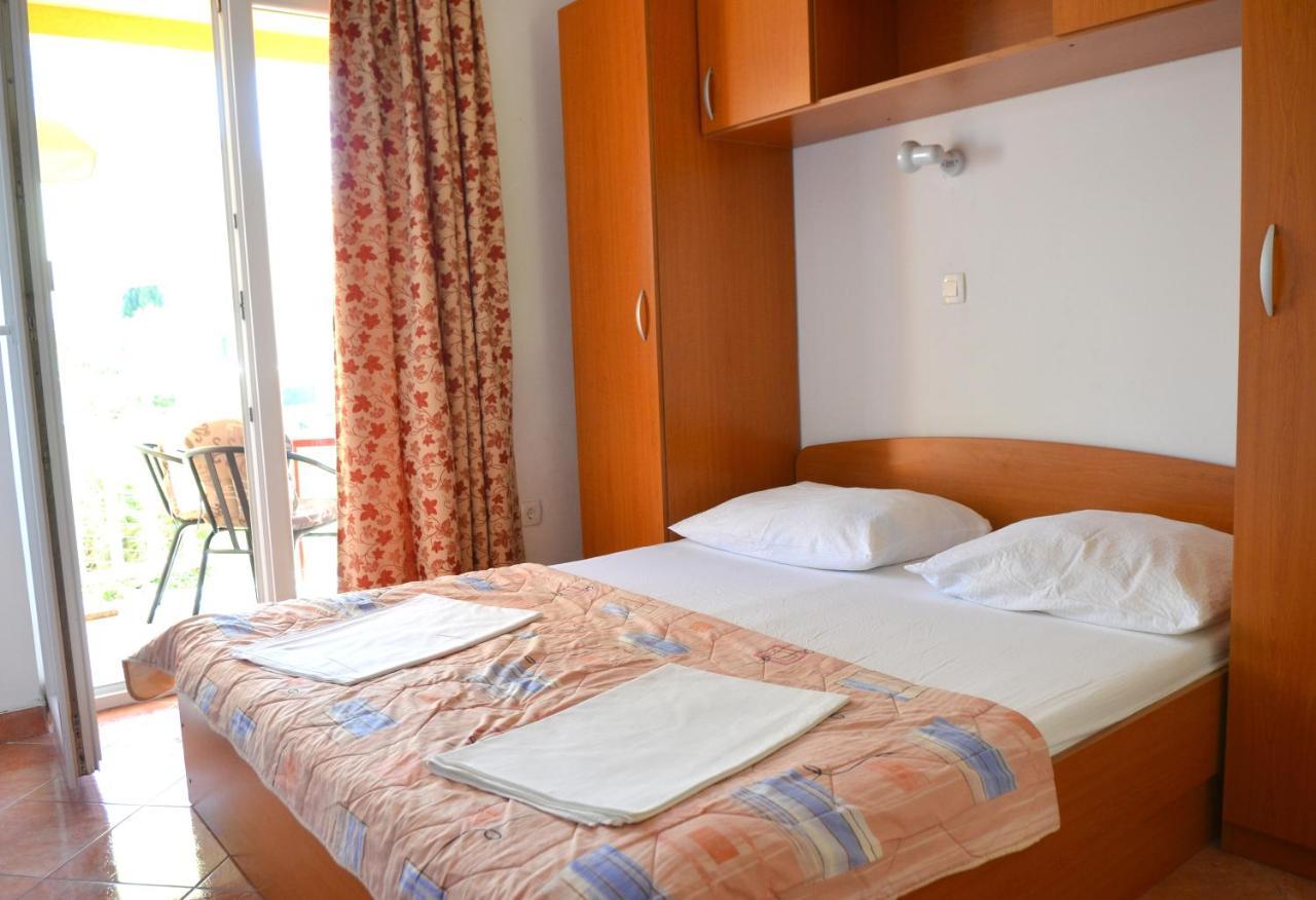 Apartments By The Sea Gradac, Makarska - 13681 Carnac Ngoại thất bức ảnh